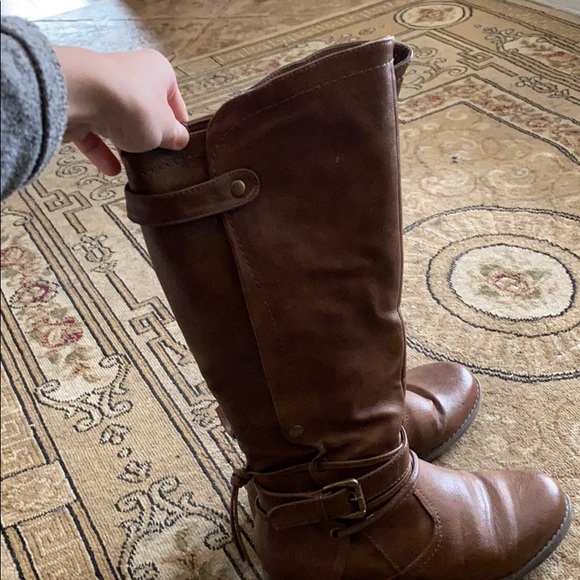 Tall brown boots - Picture 2 of 2
